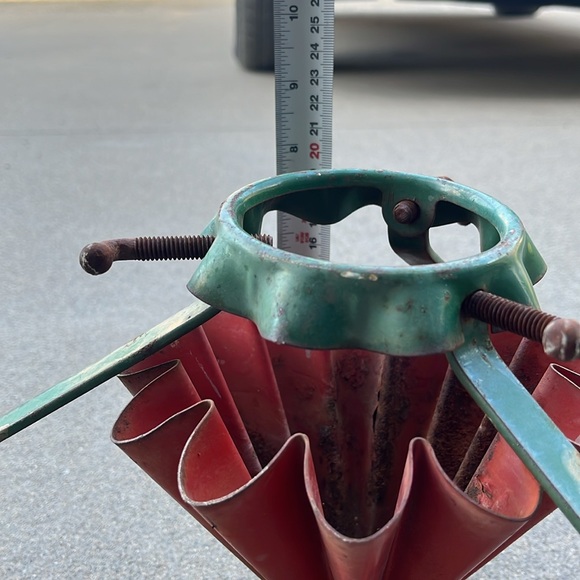 Vintage Christmas tree stand - Picture 4 of 5
